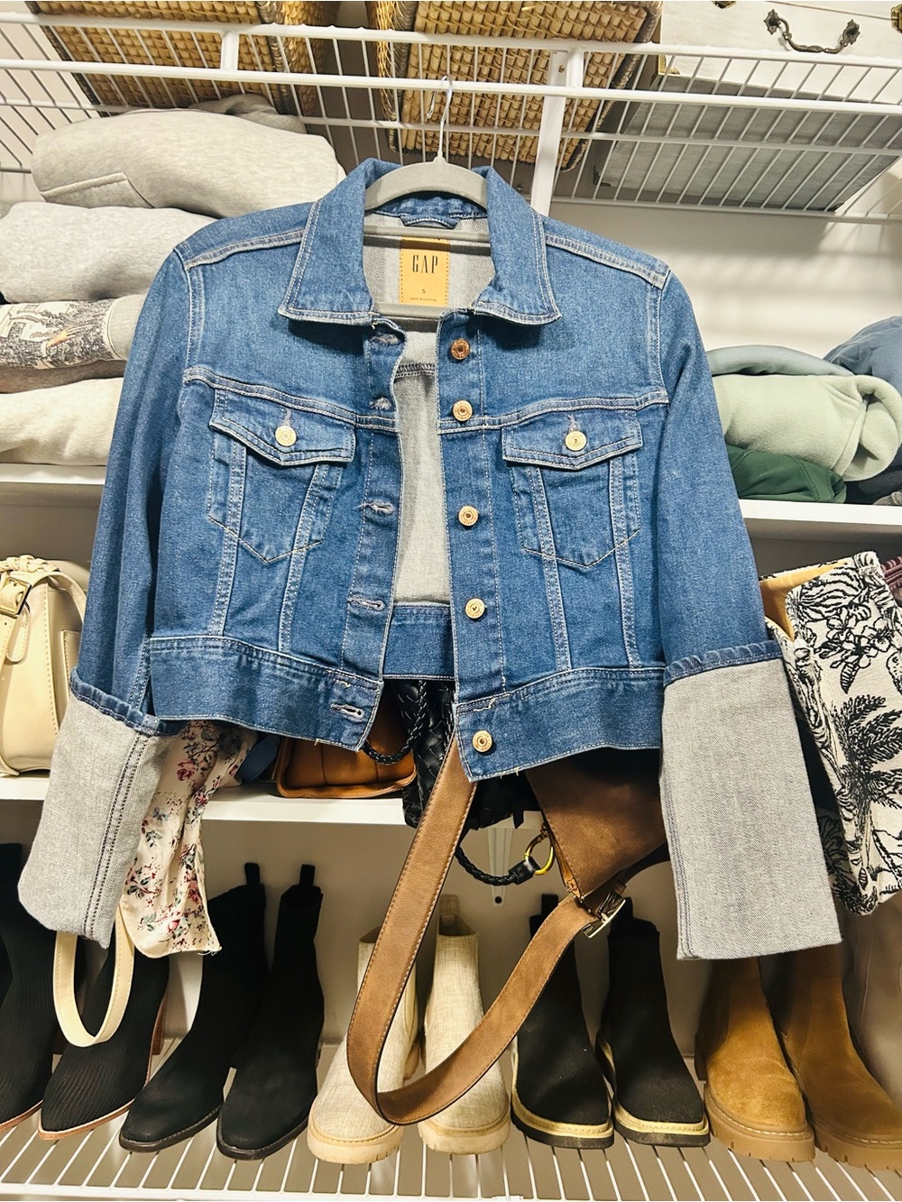Women’s Gap Cuffed Sleeve Jean Jacket
